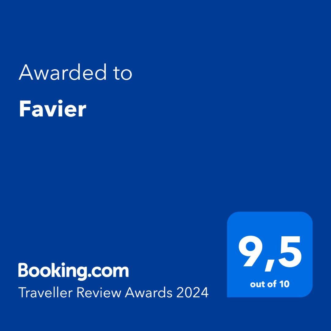 Favier Apartment Amarynthos Bagian luar foto