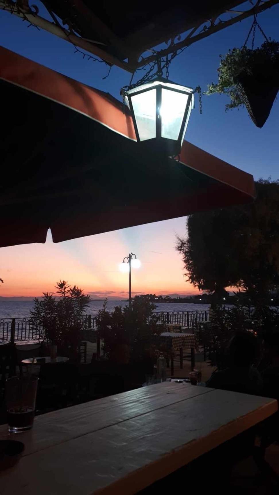 Favier Apartment Amarynthos Bagian luar foto